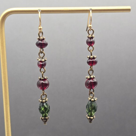VTG Glass Beaded Dangle Drop Earrings 2.5" Purple Green Floral Metal Spacers - Picture 1 of 6